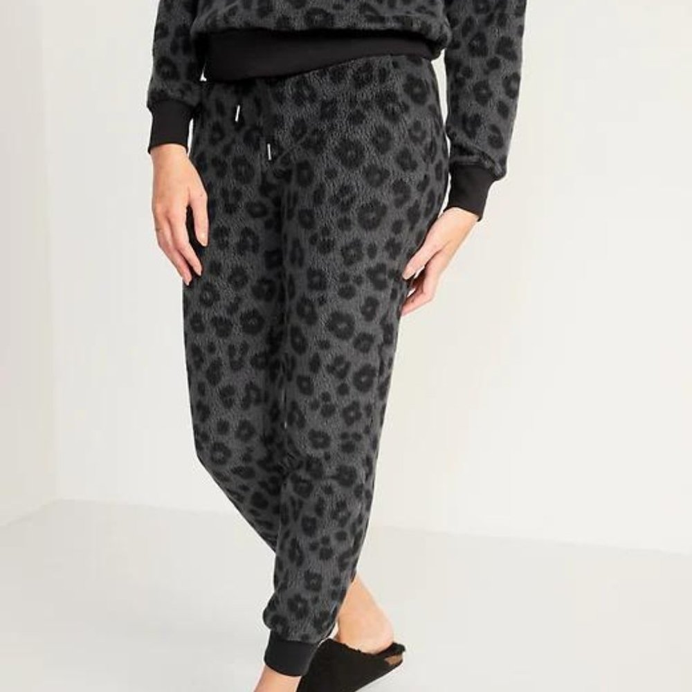 Old Navy Mid-Rise Vintage Sherpa Sweatpants for Women New - Picture 4 of 7
